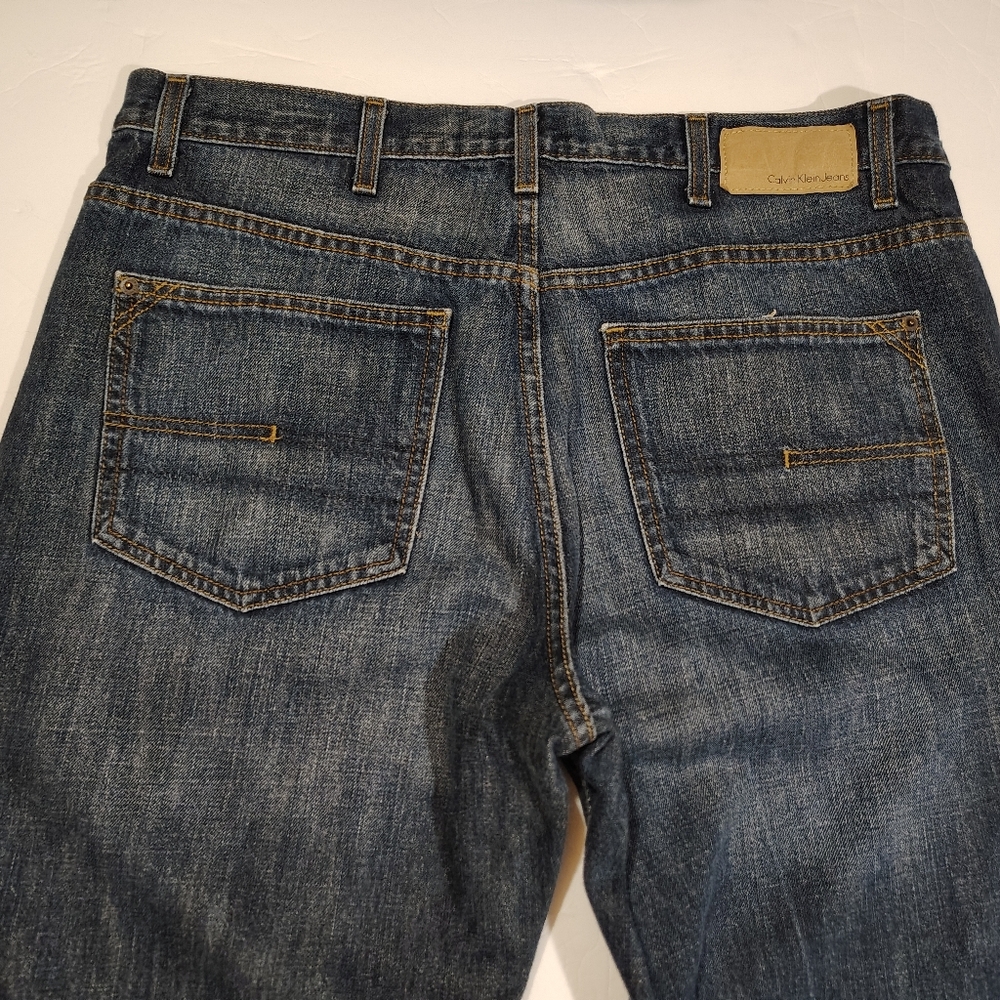 Calvin Klein (36Wx35L)Straight Leg Jeans, Men Blue Denim Pckts, High-rise, ZipUp - Picture 4 of 13